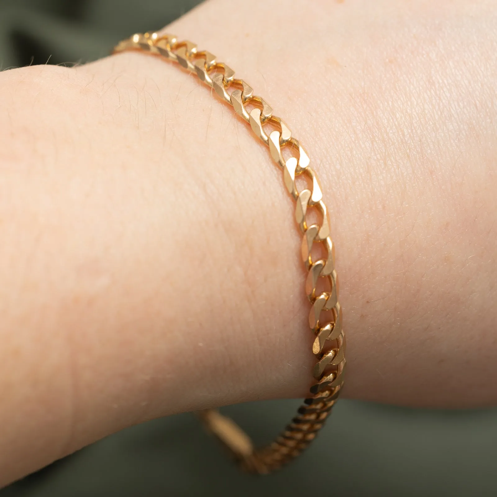 'Birks' 14k Yellow Gold Curb Link Bracelet | 4.75mm | 8.25" |