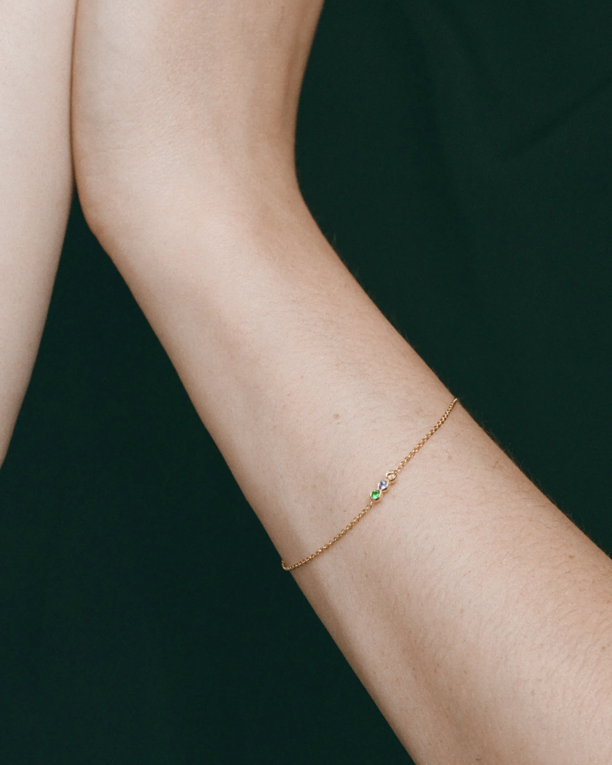 Bracelet with cream diamond, ruby and garnet in 18 ct. gold