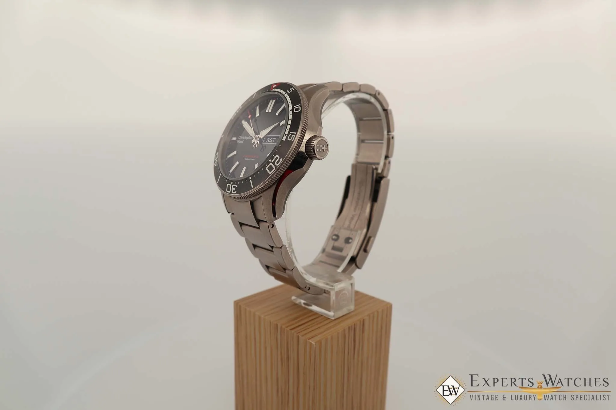 Christopher Ward C60 Elite Pro 1000 Diver 42mm Titanium on Bracelet Diving Watch