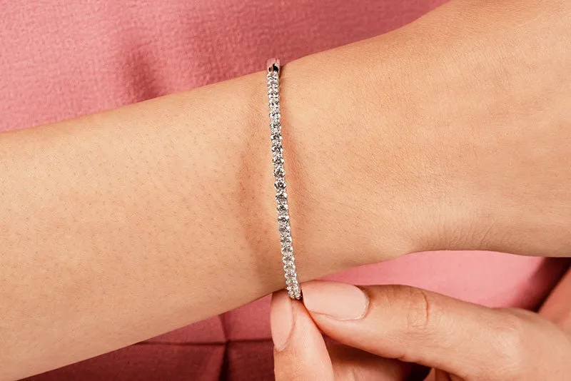 Diamond Top Lab-Grown Diamond Bangle with 0.97 ct.(finished) 2.2mm