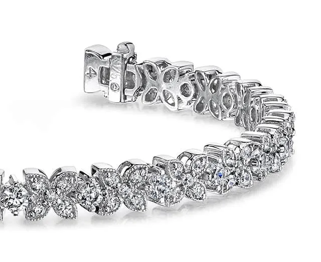 Flower Diamond Bracelet with 4.16 ct.(finished) 1.6mm, 1.7mm, 3mm