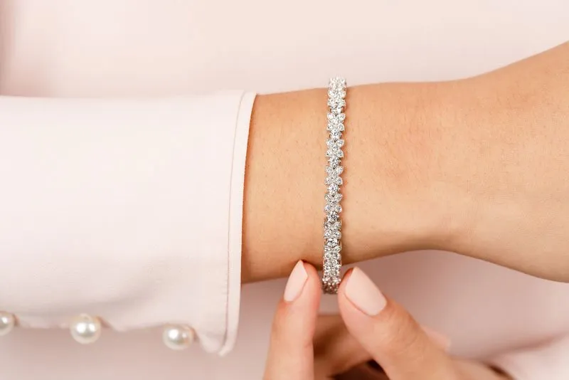 Flower Diamond Bracelet with 4.16 ct.(finished) 1.6mm, 1.7mm, 3mm
