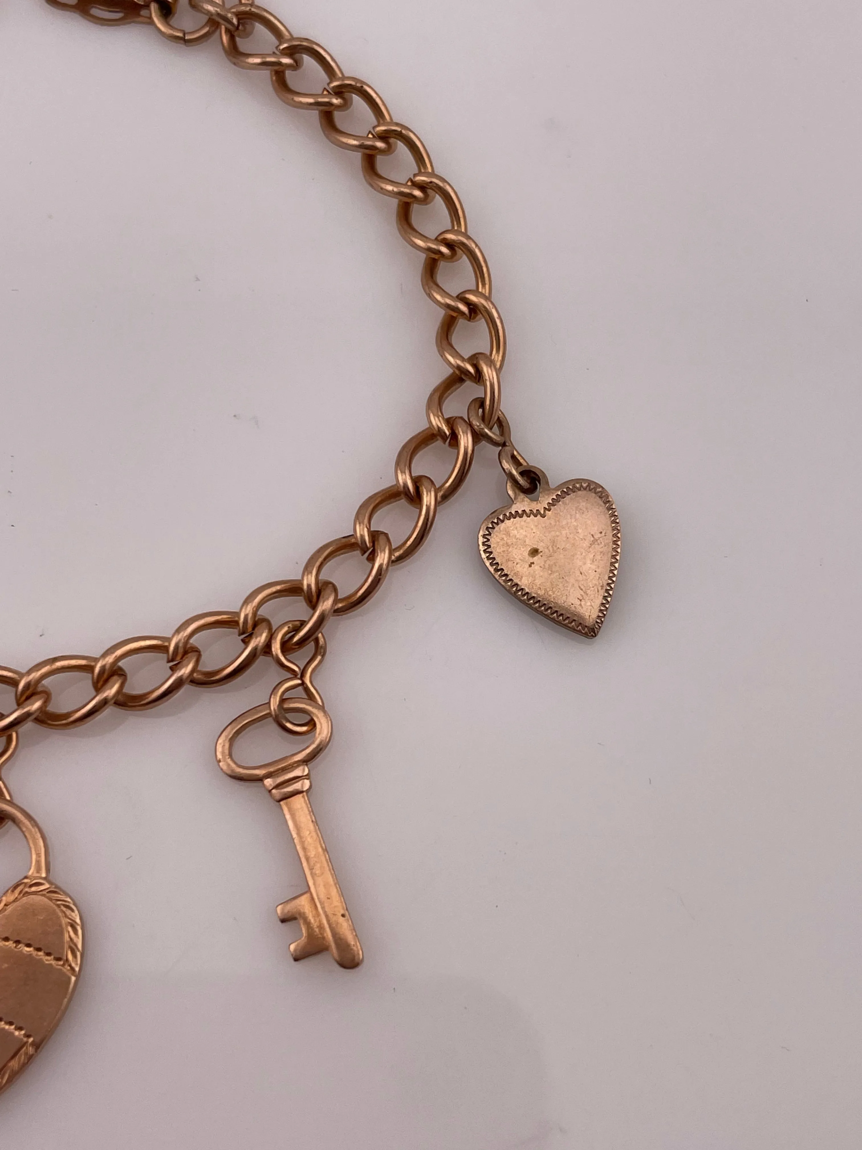 gold plated new old stock 'Key to my Heart' charm heart padlock key chain link bracelet