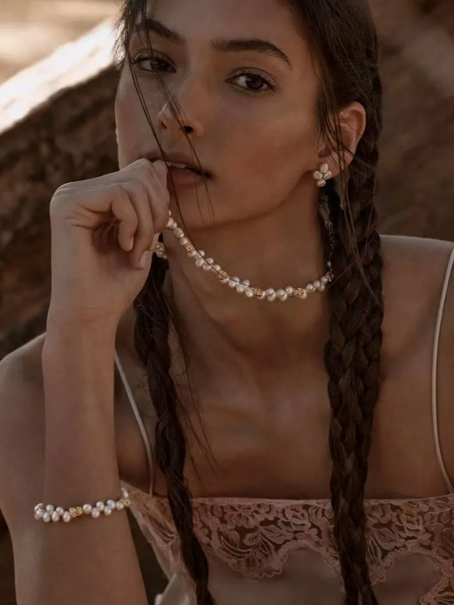 Golden Bean Staggered Pearl Bracelet