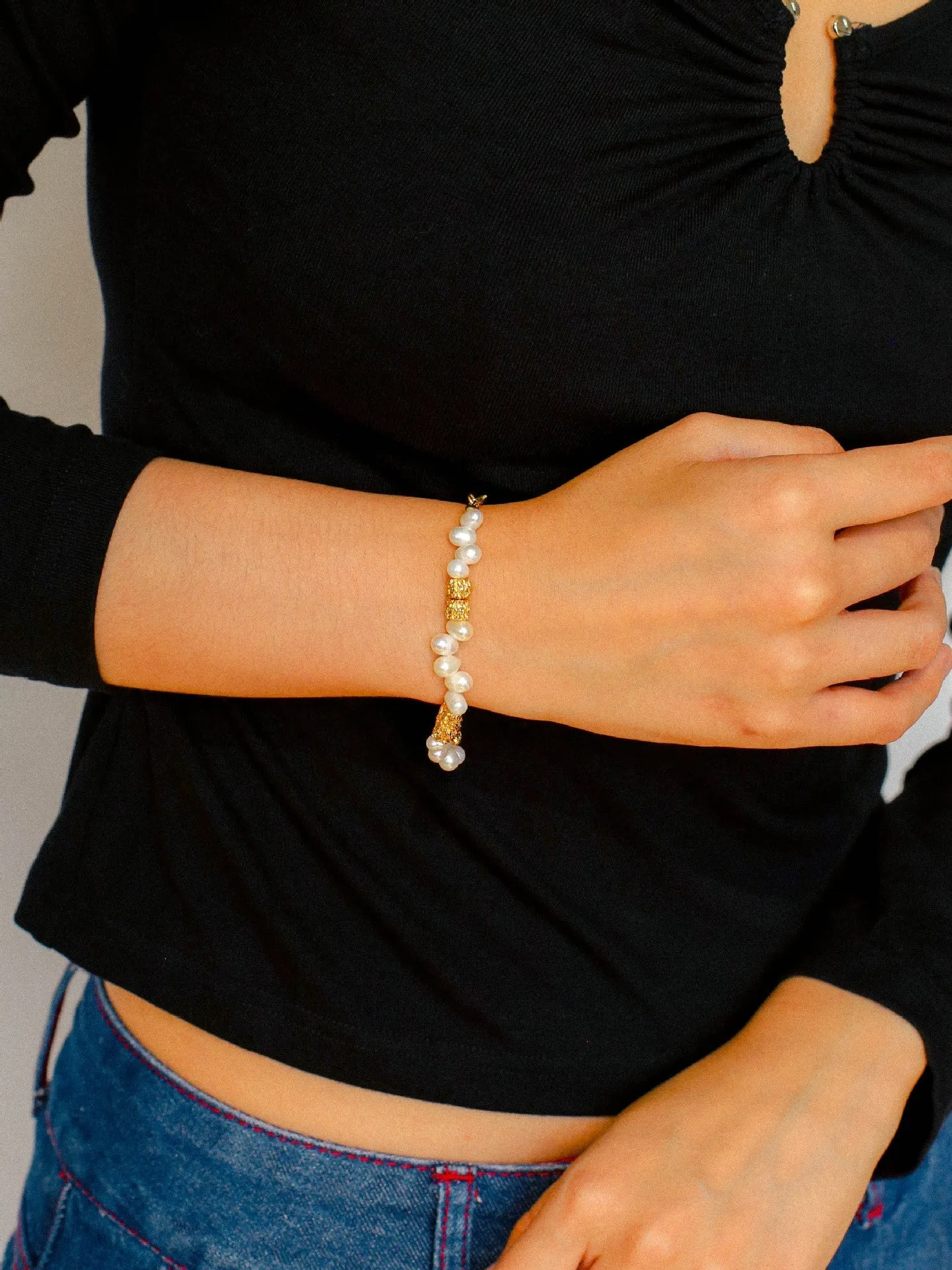 Golden Bean Staggered Pearl Bracelet