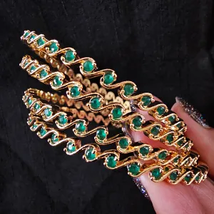Green 4 Bangles set