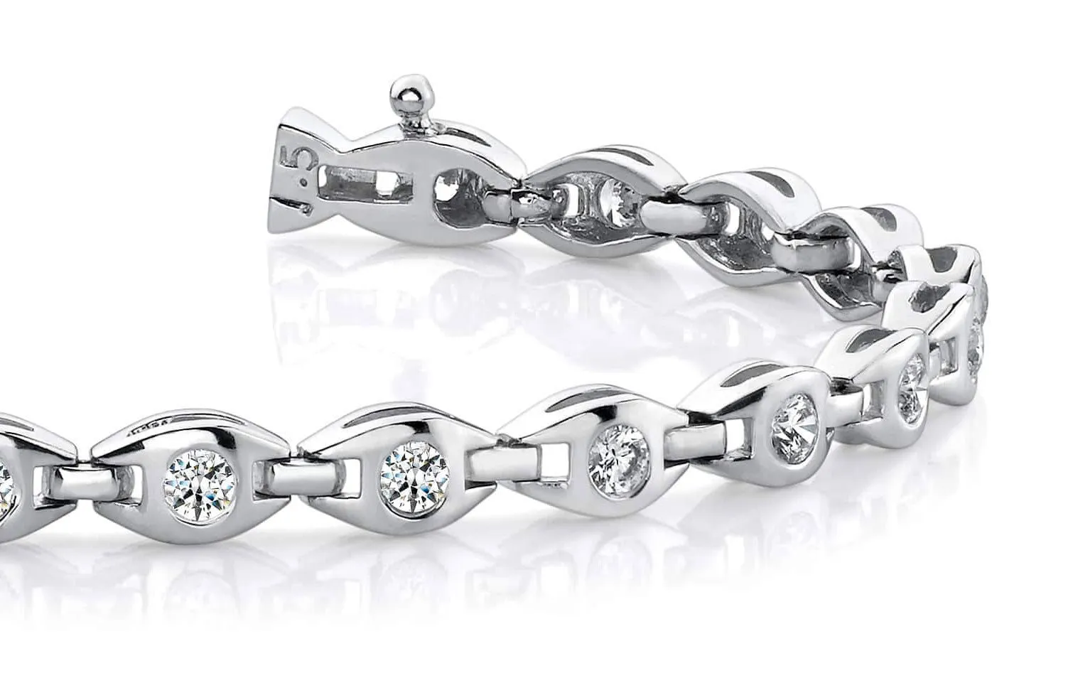 Linked Eye Lab-Grown Diamond Bracelet with 2.08 ct.(finished) 3mm