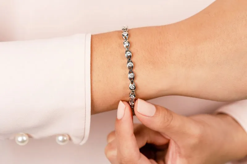 Linked Eye Lab-Grown Diamond Bracelet with 2.08 ct.(finished) 3mm