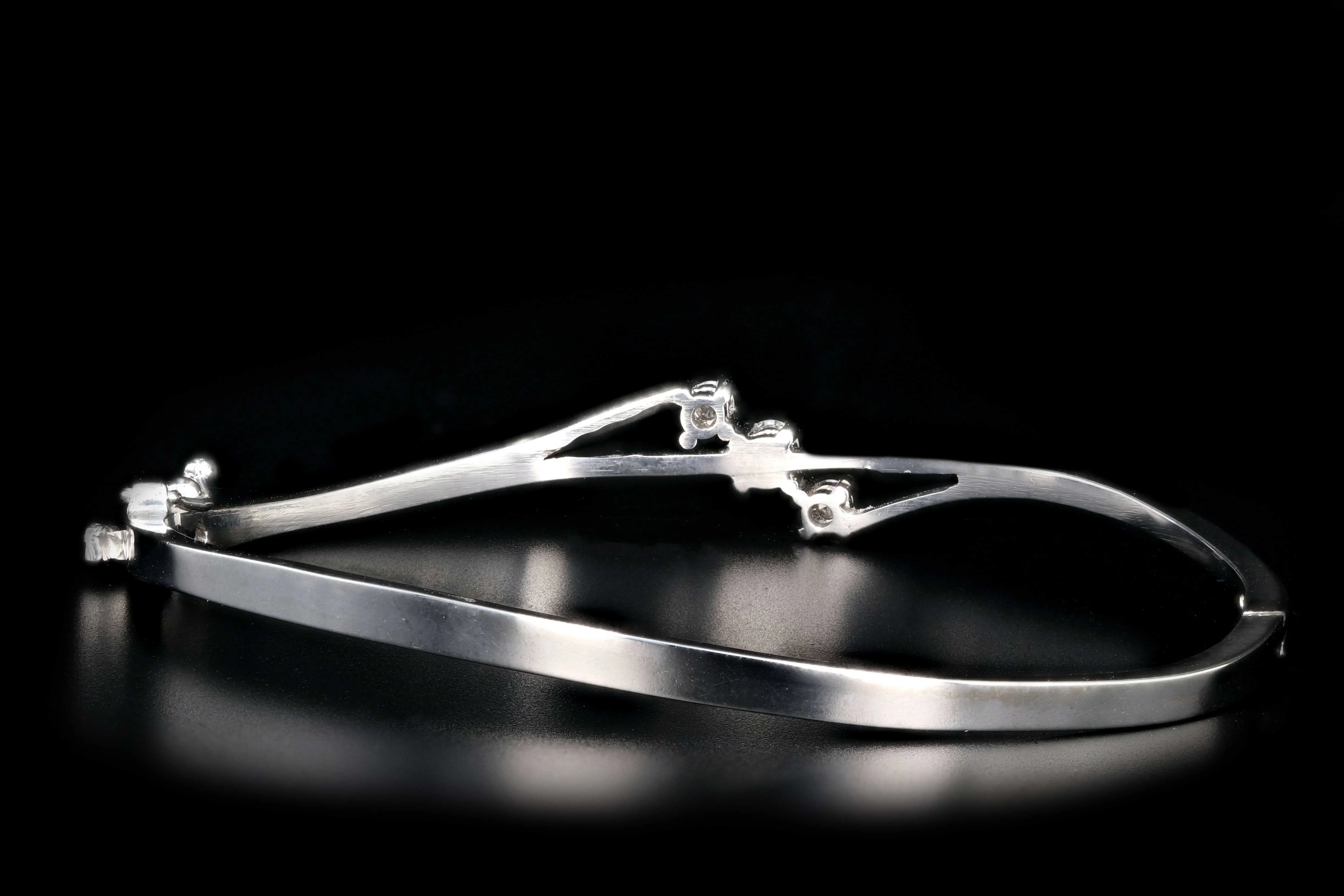 Modern 14K White Gold .20 carat Round Brilliant Cut Diamond Bangle