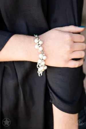 Paparazzi - I Do - White Pearl Bracelet