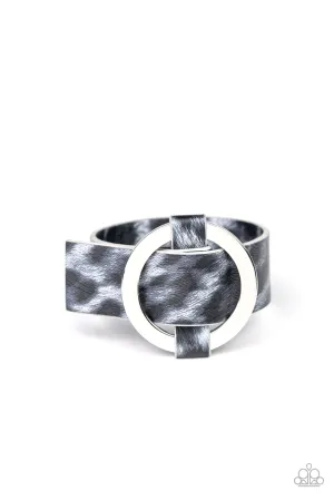 Paparazzi Jungle Cat Couture - Silver Cheetah Bracelet