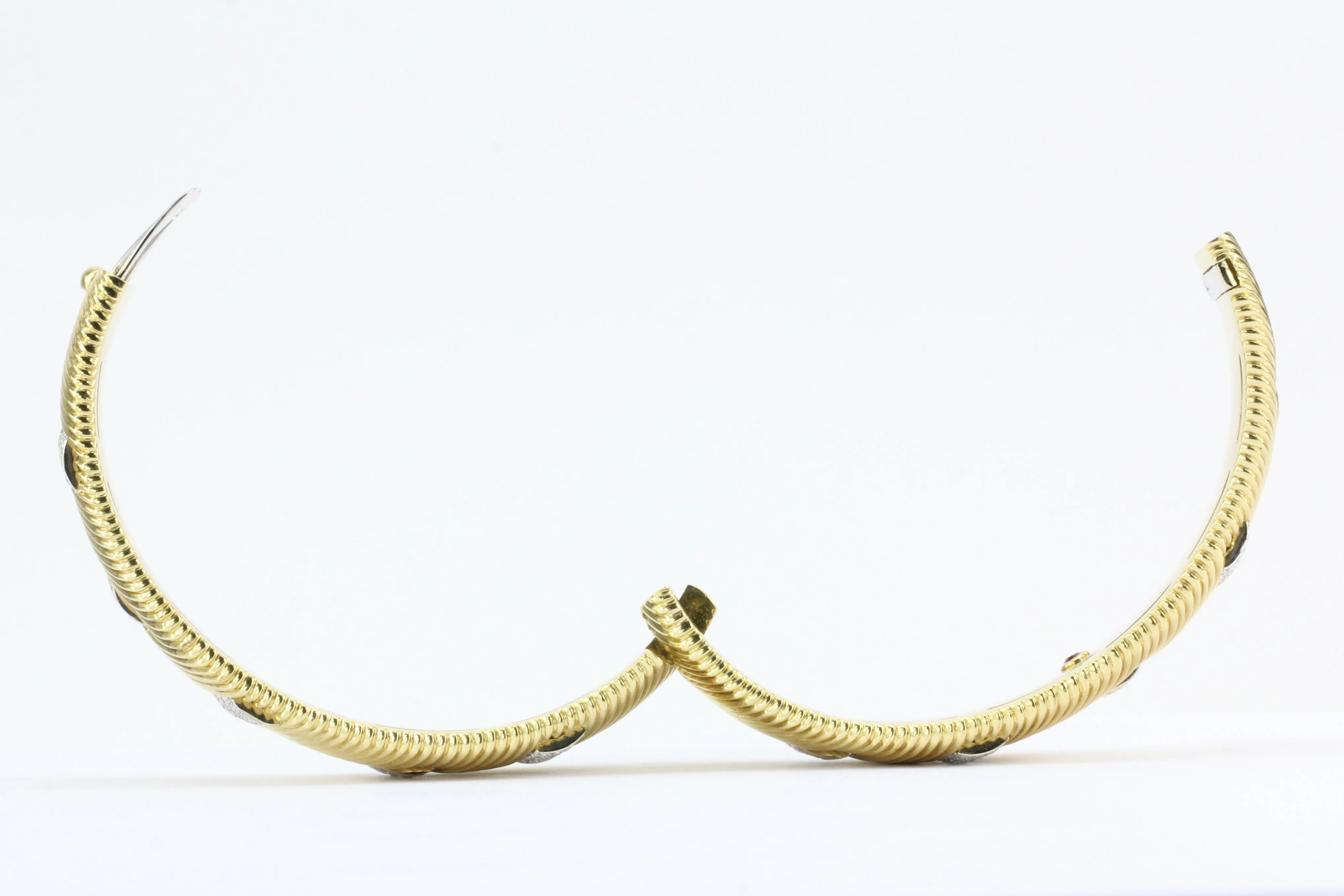 Roberto Coin Appassionata 18K Gold Diamond Bangle Bracelet