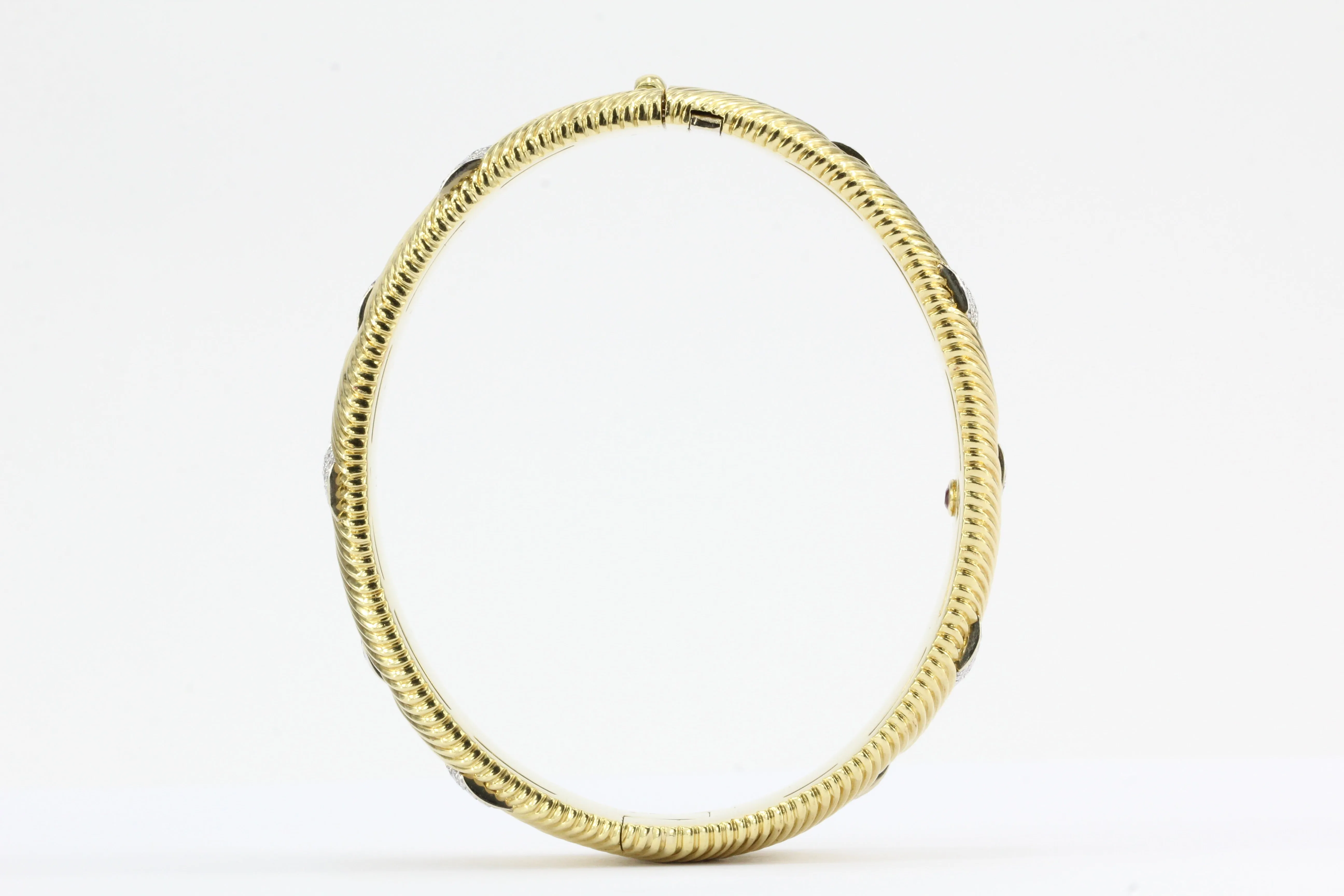 Roberto Coin Appassionata 18K Gold Diamond Bangle Bracelet