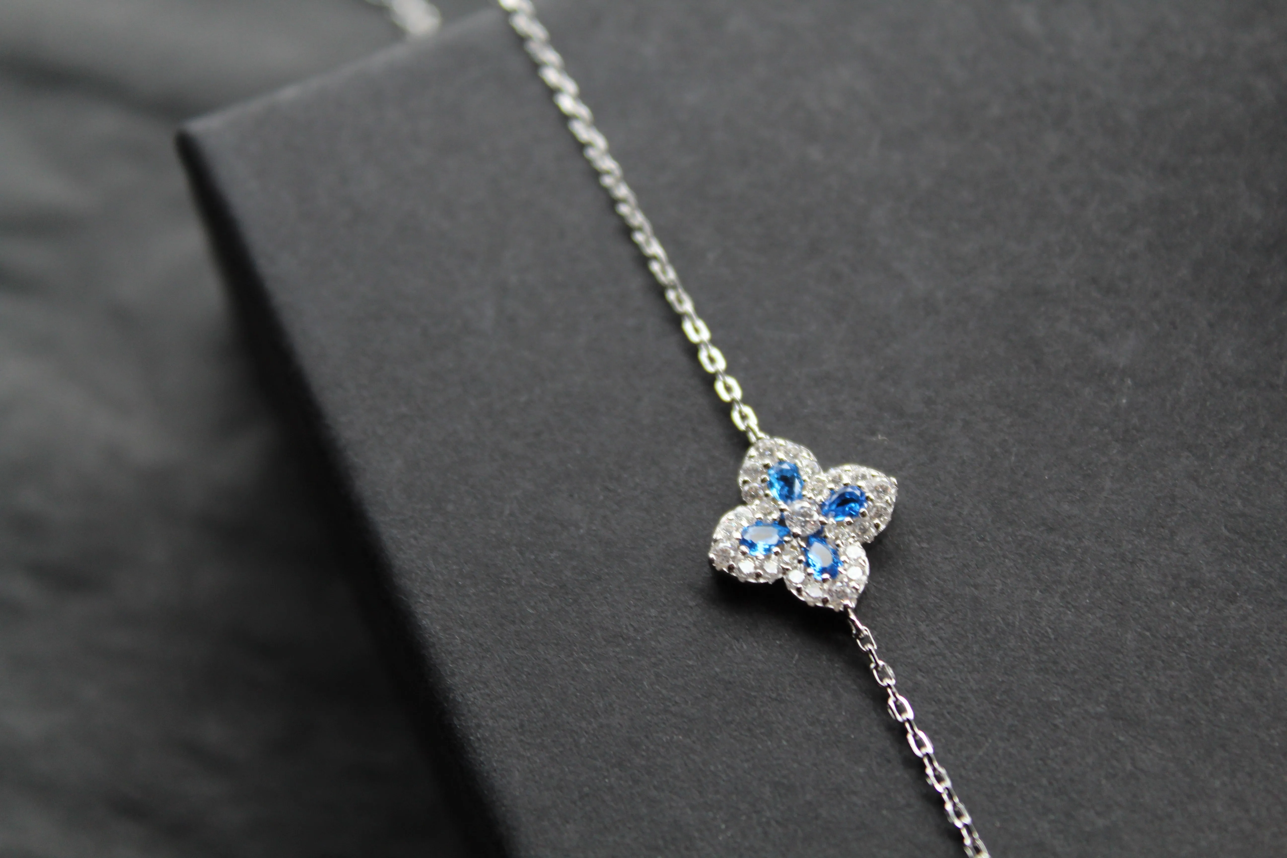 Sapphire CZ Classic Clover Bracelet