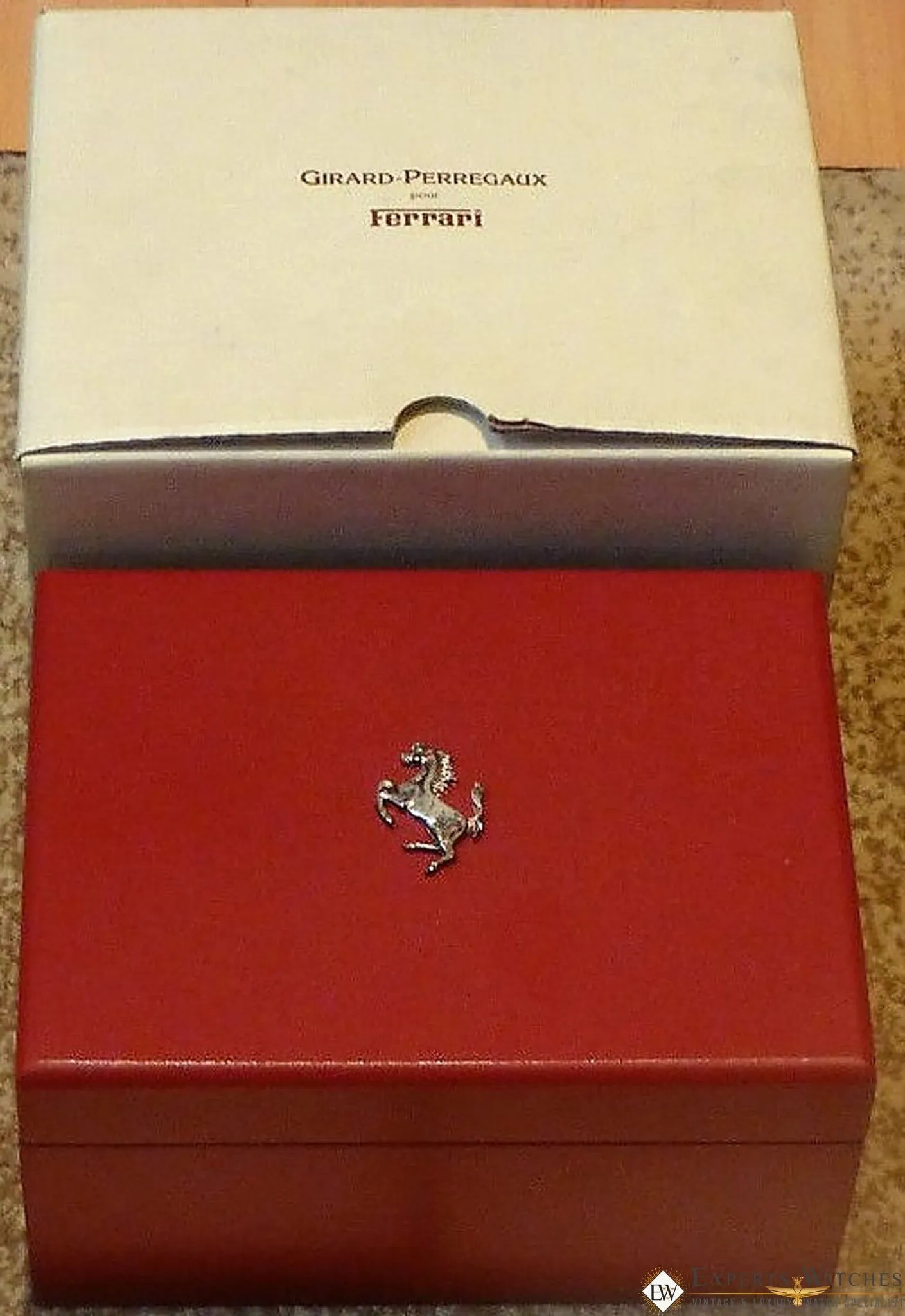 Sold!!! Girard Perregaux Ferrari Chronograph Date Automatic 8020 Silver Bracelet Box PP