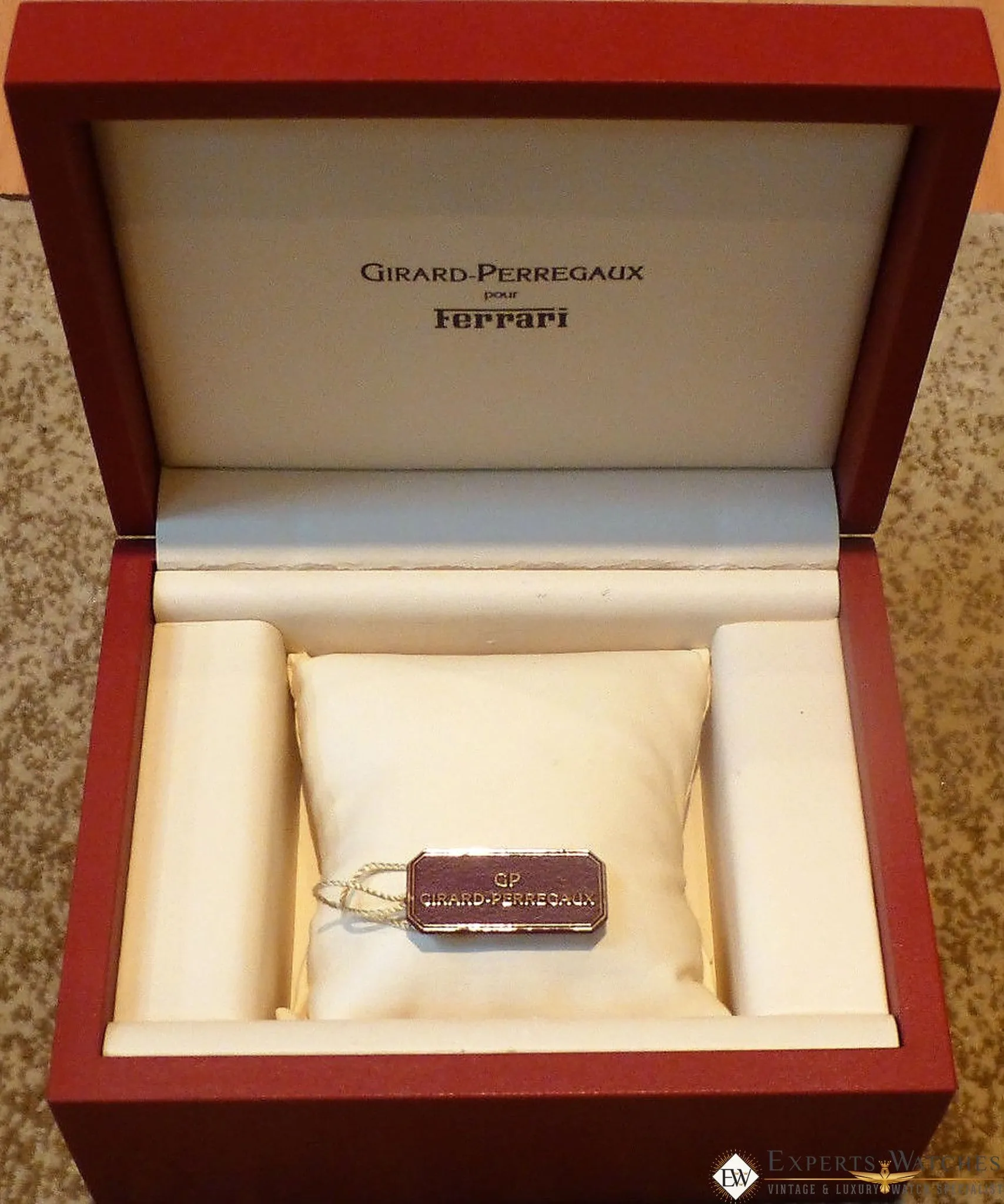 Sold!!! Girard Perregaux Ferrari Chronograph Date Automatic 8020 Silver Bracelet Box PP