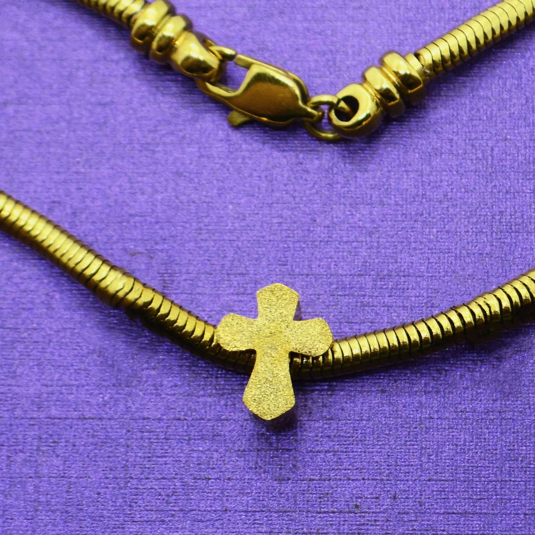 Sparkling Cross Charm for Moments Bracelet
