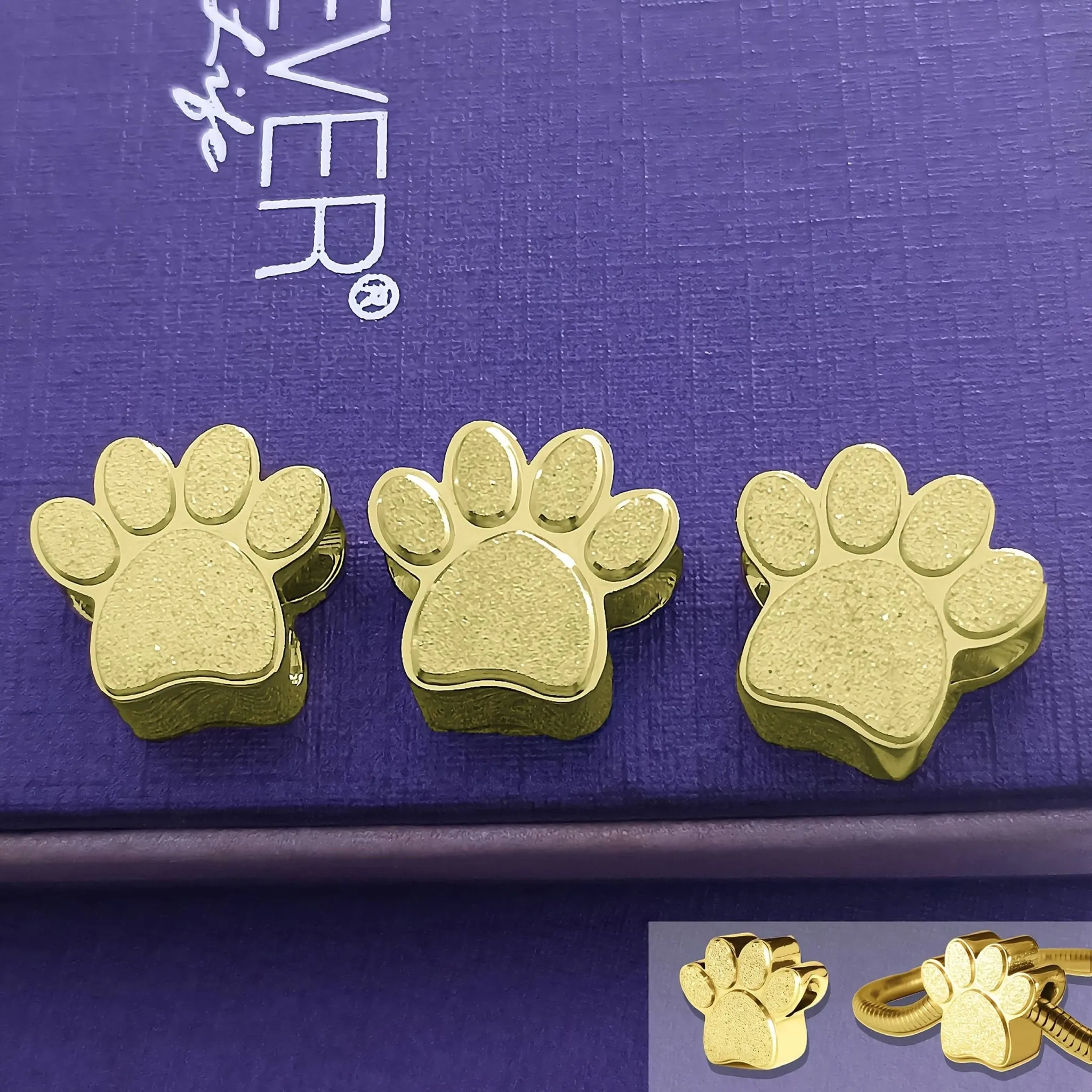 Sparkling Paw Charm for Moments Bracelet