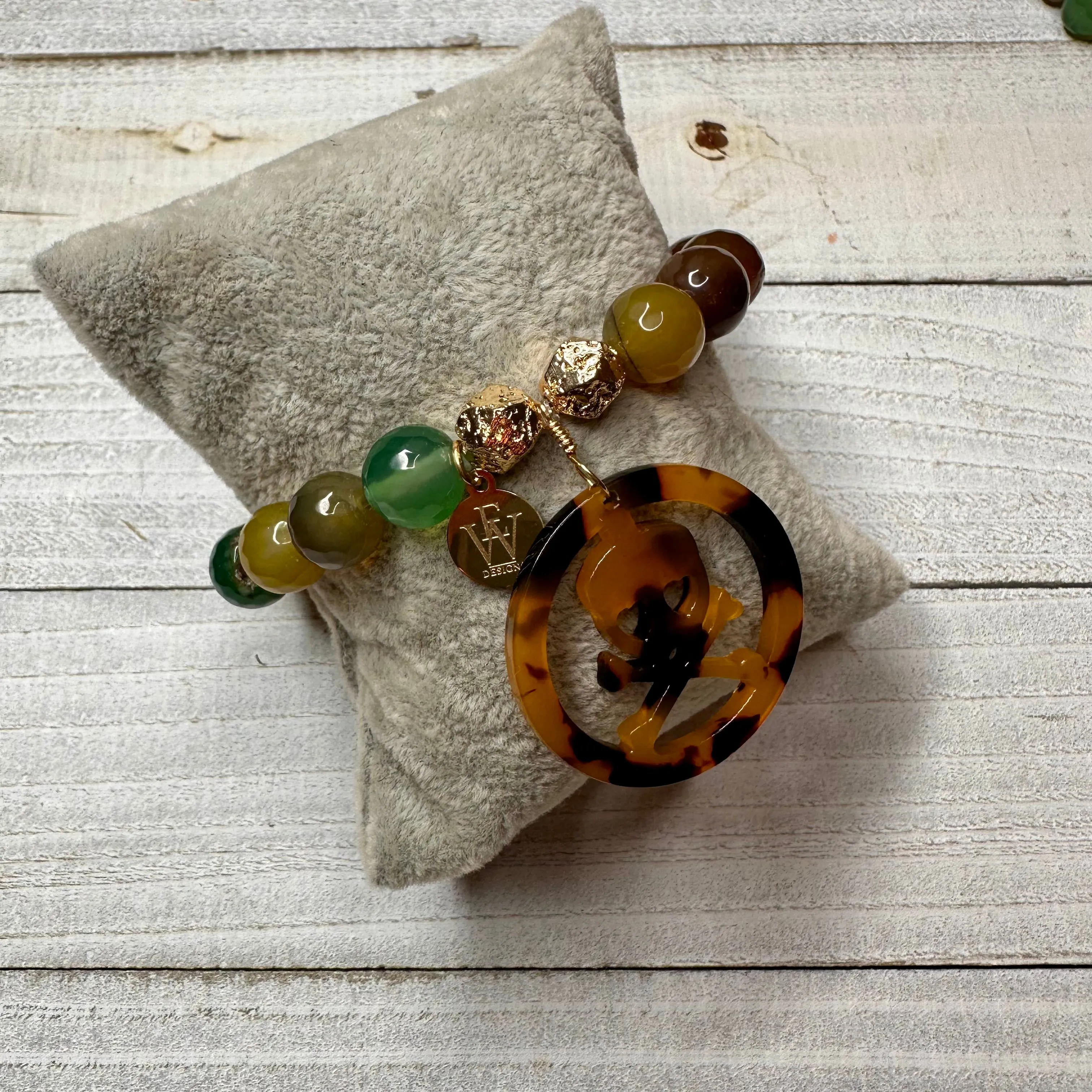Stretchy 8mm Multicolor Agates Bracelet with Acetate Skull Medallion 410-24 | Erika Williner Designs