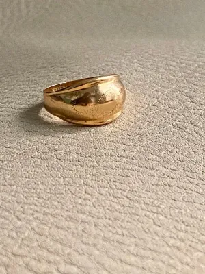 Swedish vintage 1976 cigar band ring in solid 18k gold - ring size 7.75