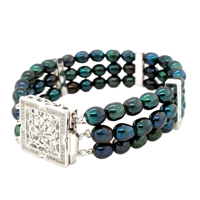 Three String Rice Pearl Bracelet