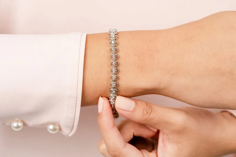 Vintage Oval Link Diamond Bracelet with 1.00 ct.(finished) 1.8mm