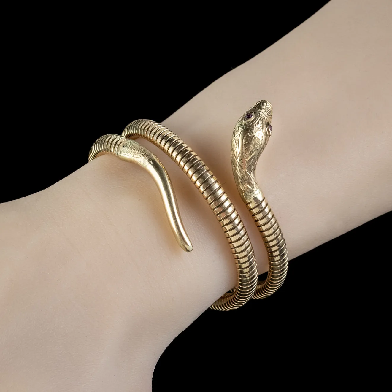 Vintage Snake Bangle 9ct Gold Ruby Eyes Dated 1955