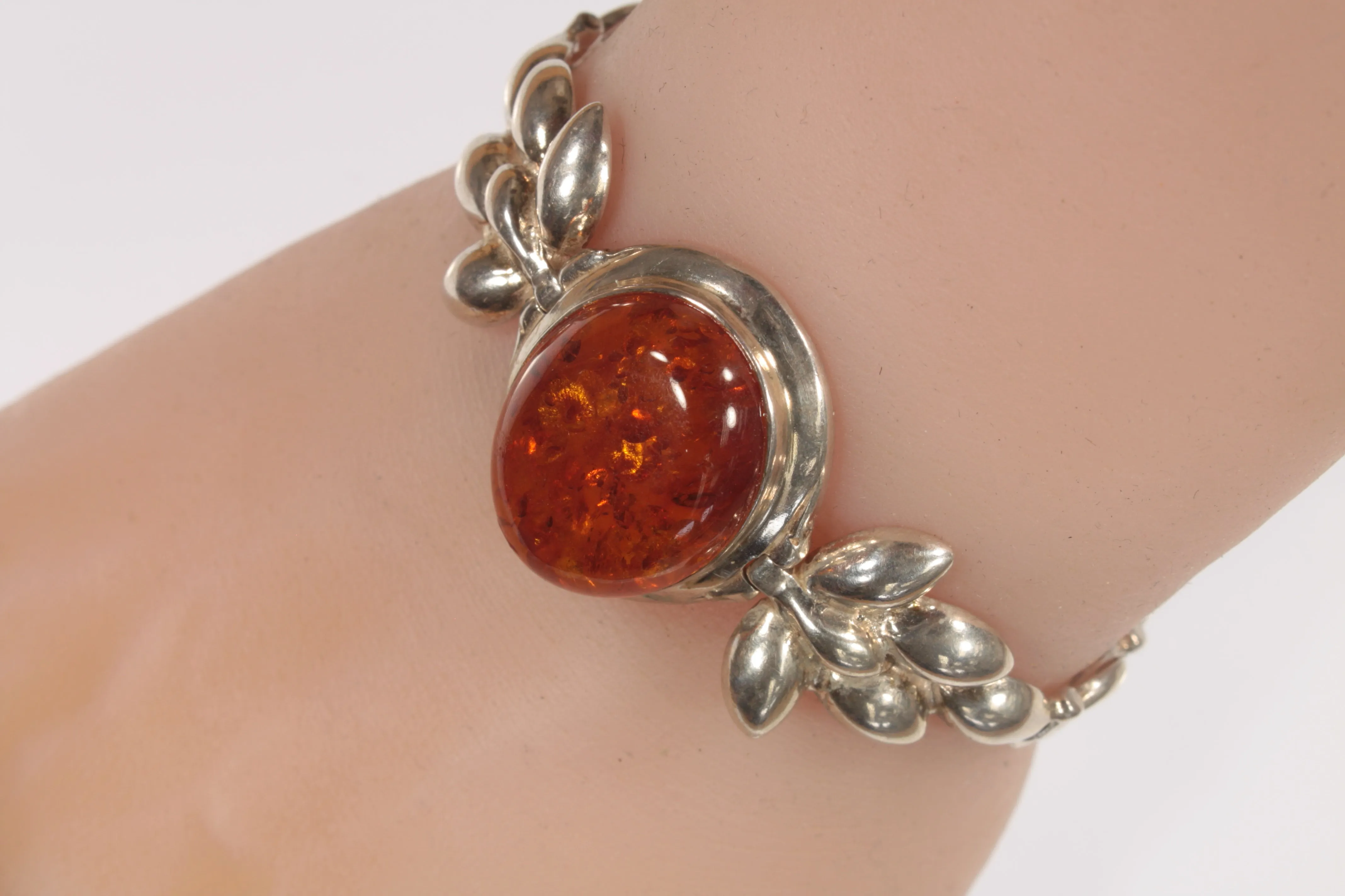 Vintage Sterling Silver Amber and leaves Bracelet 18.1g