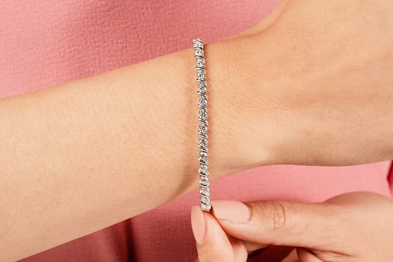 Wavy Hood Link Lab-Grown Diamond Tennis Bracelet with 2.52 ct.(finished) 2.5mm