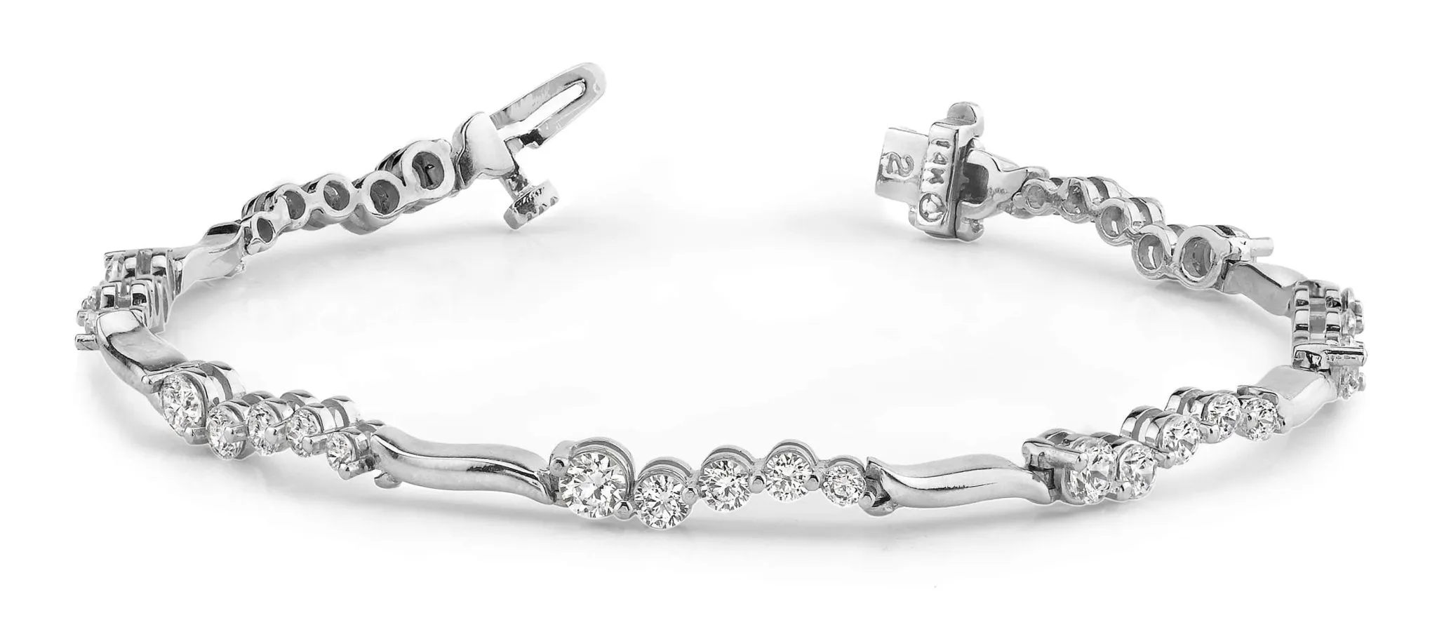 Wavy Journey Diamond Bracelet with 2.06 ct.(finished)